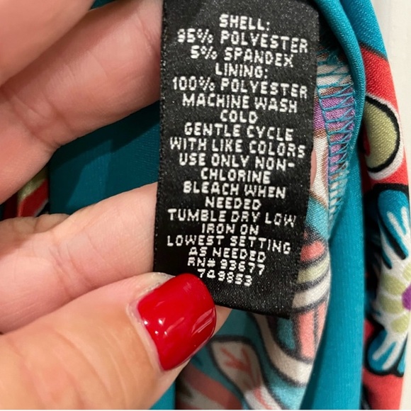 NICOLE MILLER SLEEVELESS STRETCHY DRESS.
LIKE NEW! COLORFUL FLORAL MANDALA PRINT - Picture 7 of 10
